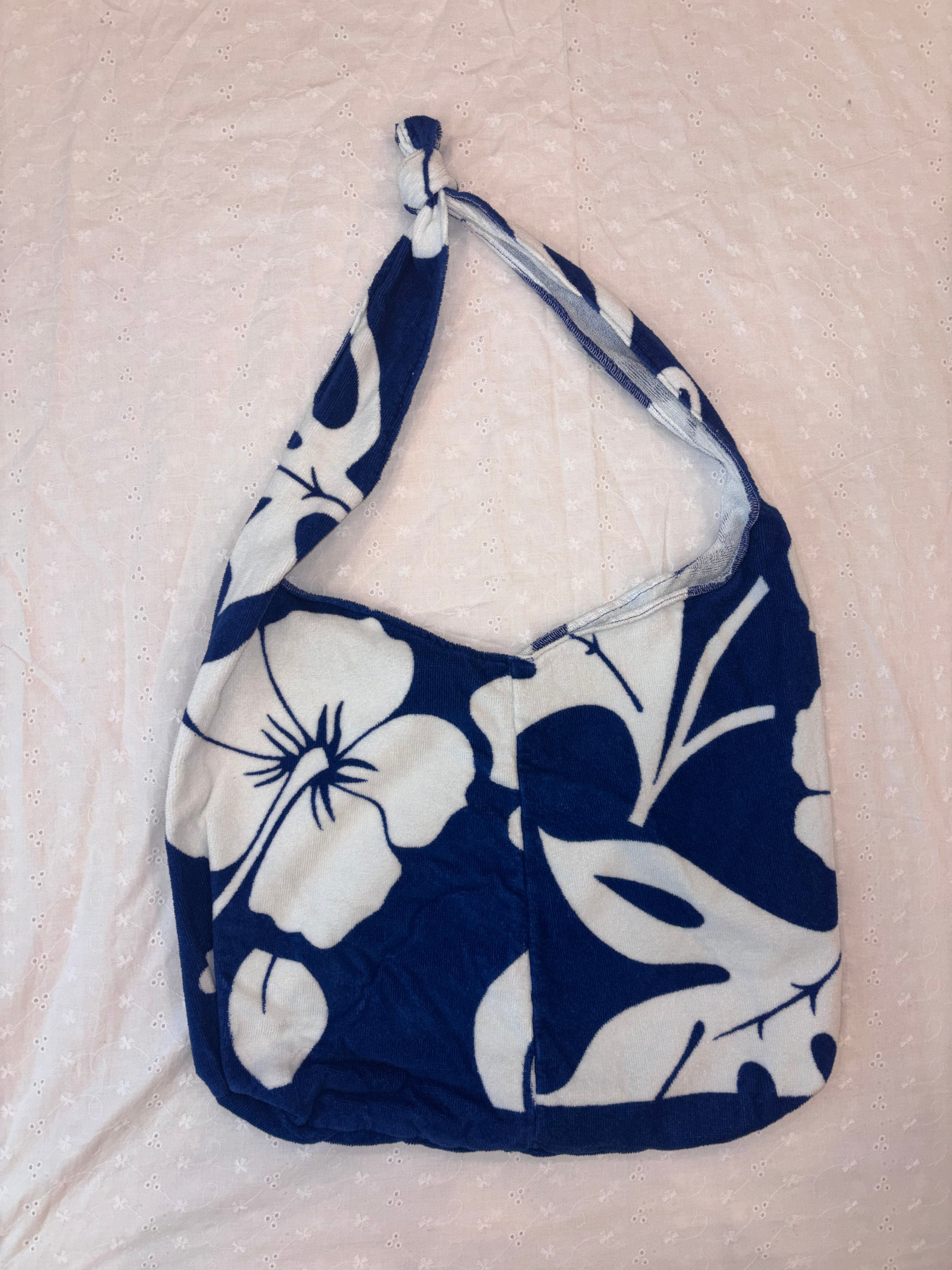 Ho'ololi TOWEL EKE - Large & Large Knotted